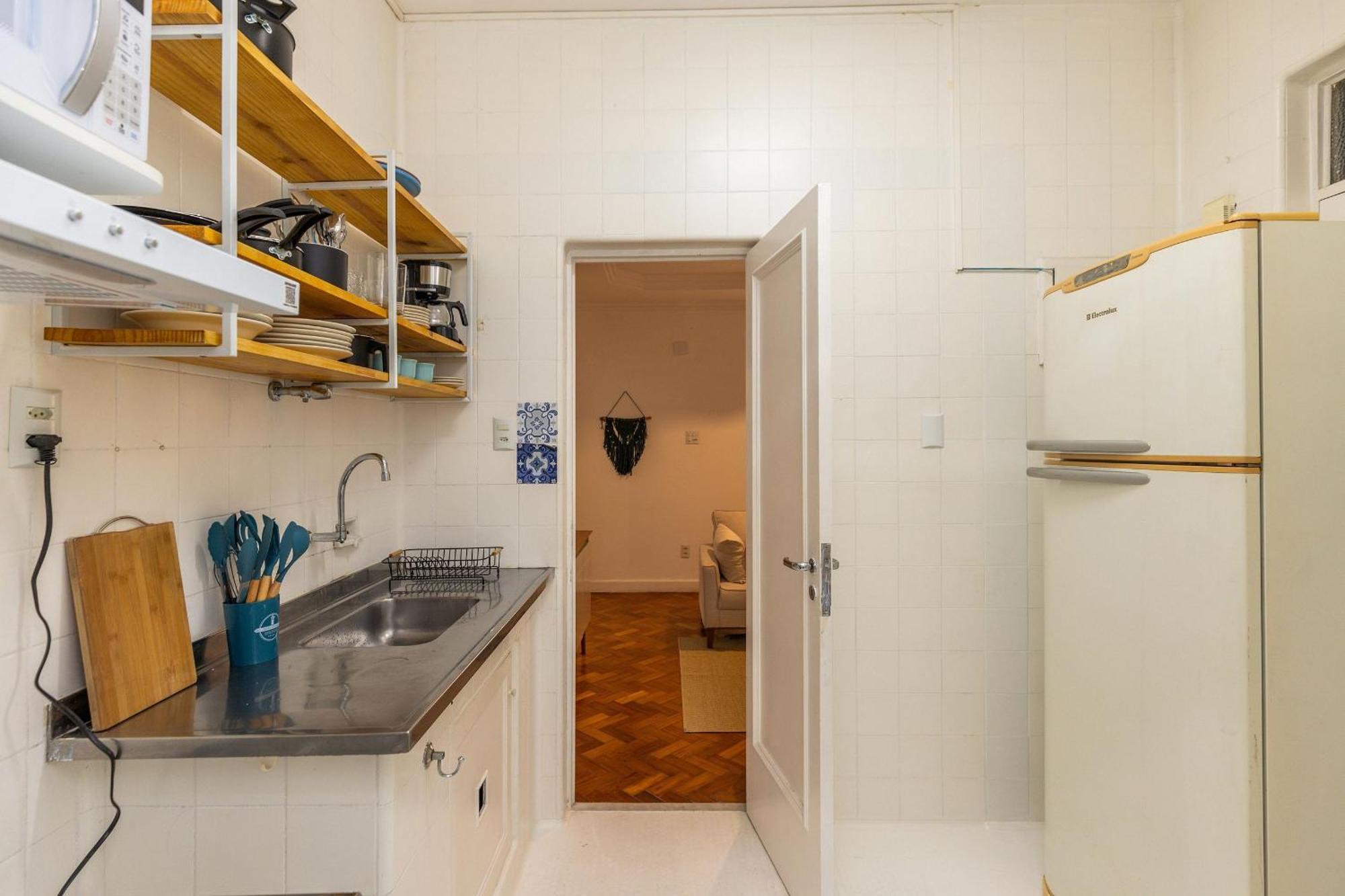 Apartamento No Coracao Do Leblon, Metro E 350m Da Praia! Rio de Janeiro